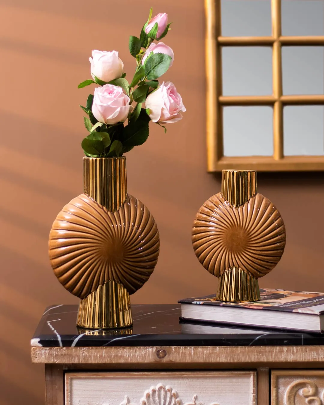 Barbados Shell Shaped Vase - Large
