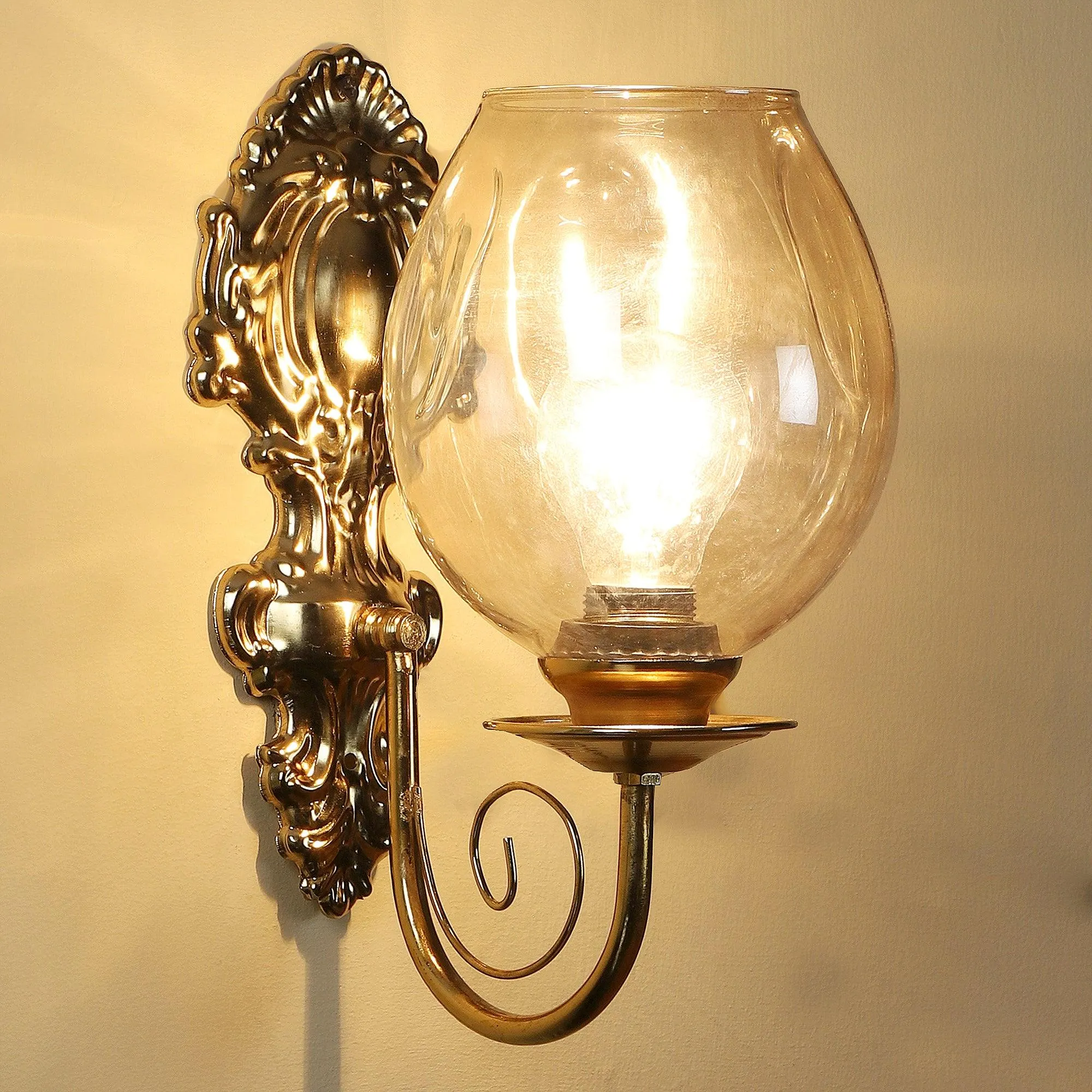 Classy  &  Stylish Gold Iron Wall Light