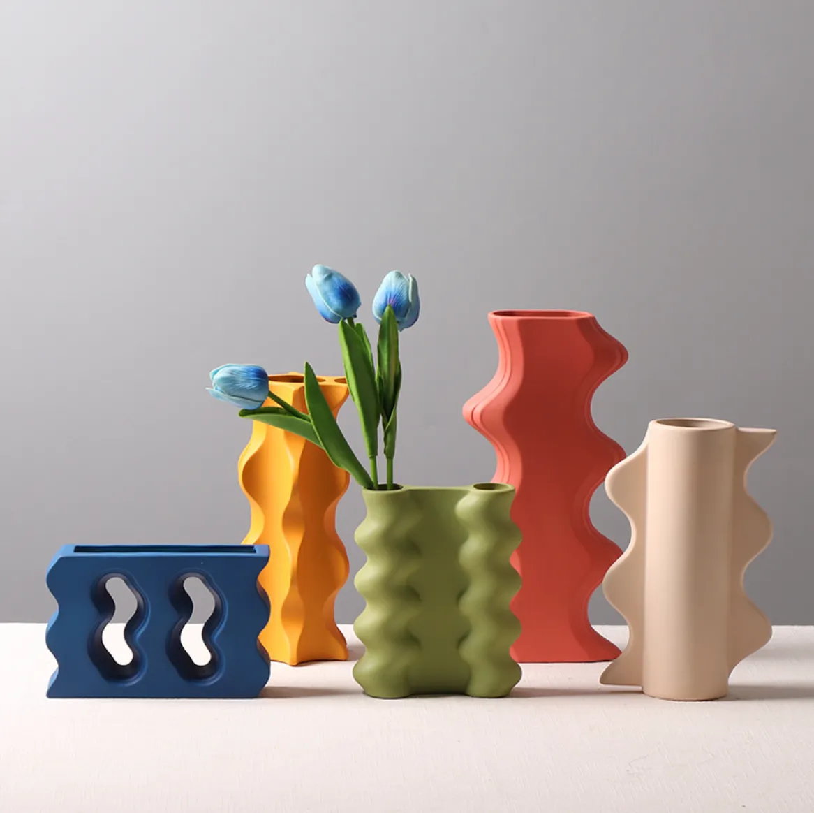 Color Shockwave Ceramic Vase