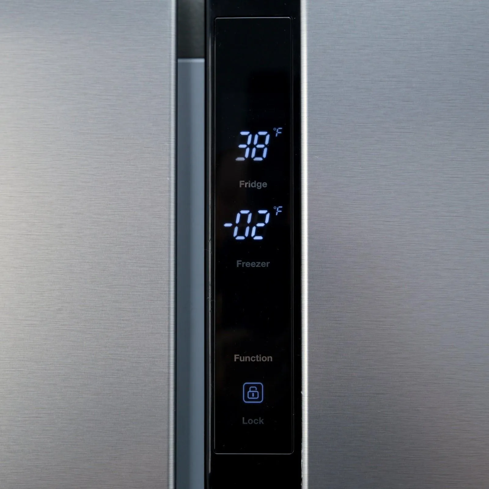 FFS157L3S Avanti 15.6 cu. ft. Side-by-Side Apartment Size Refrigerator - Stainless Steel / 15.6 cu. ft.