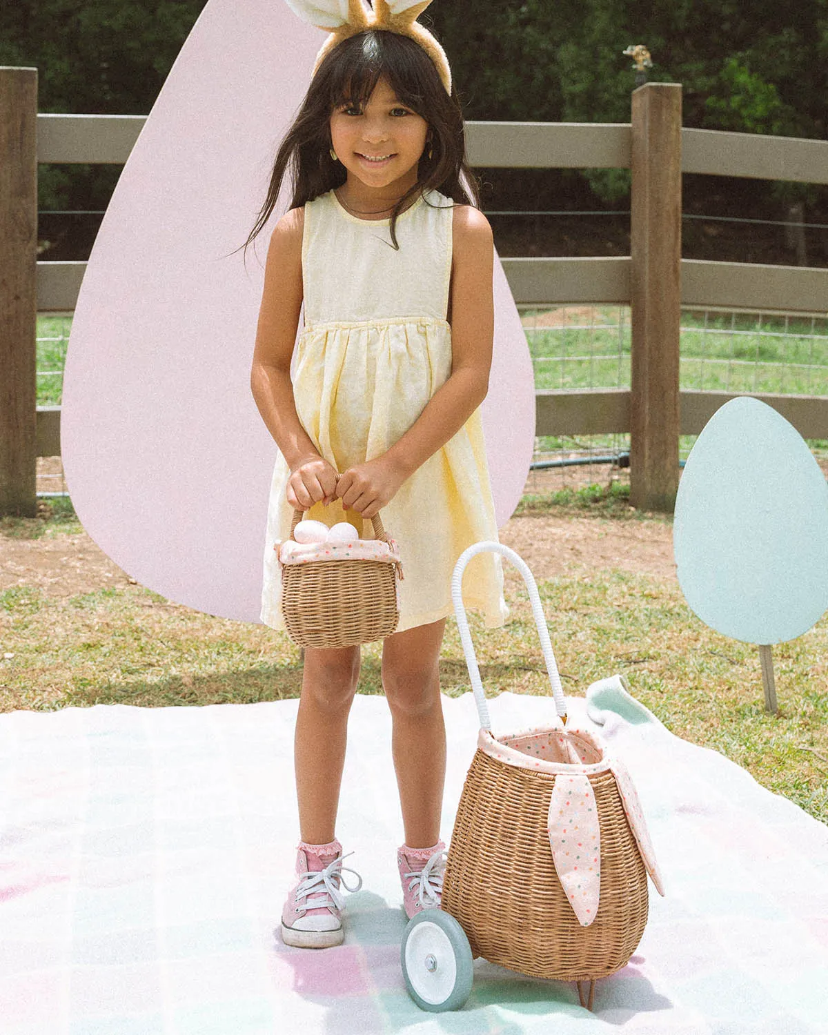 Olli Ella Rattan Bunny Luggy with Lining – Gumdrop