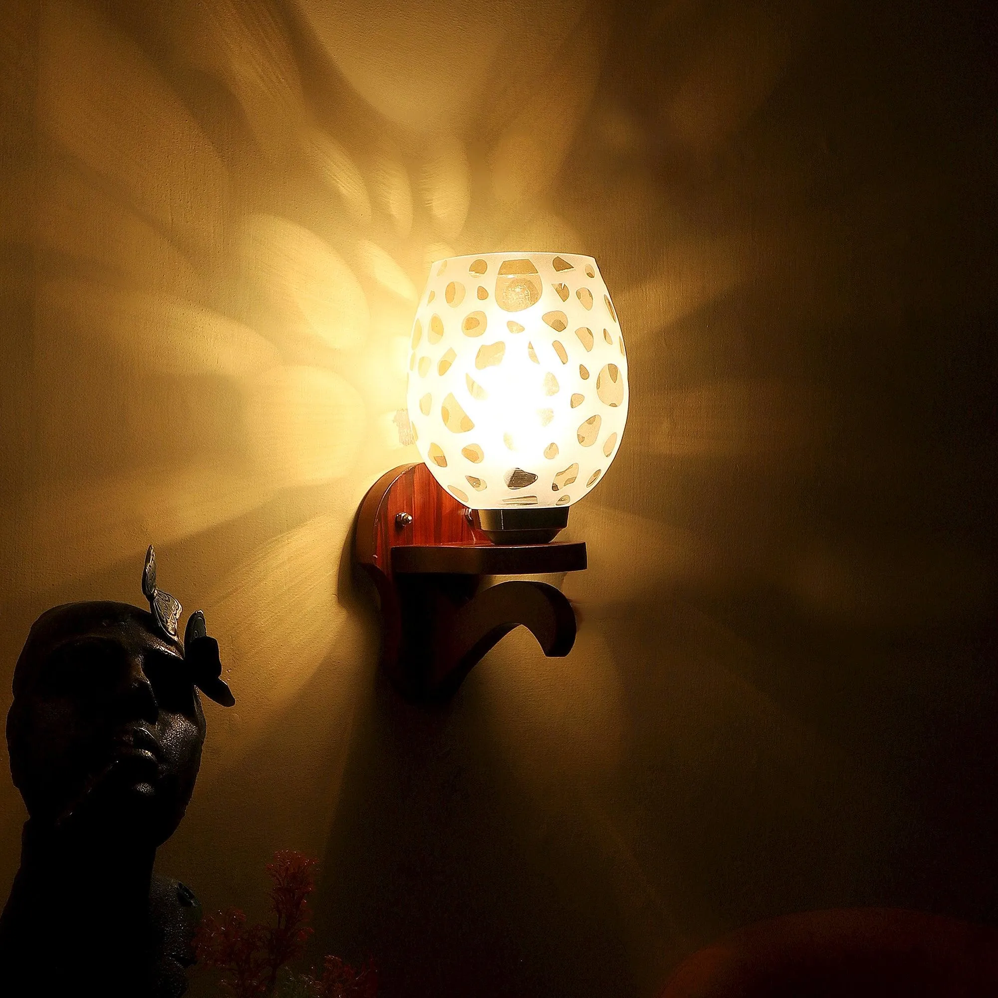 Stylish & Classy Brown Wood Wall Light