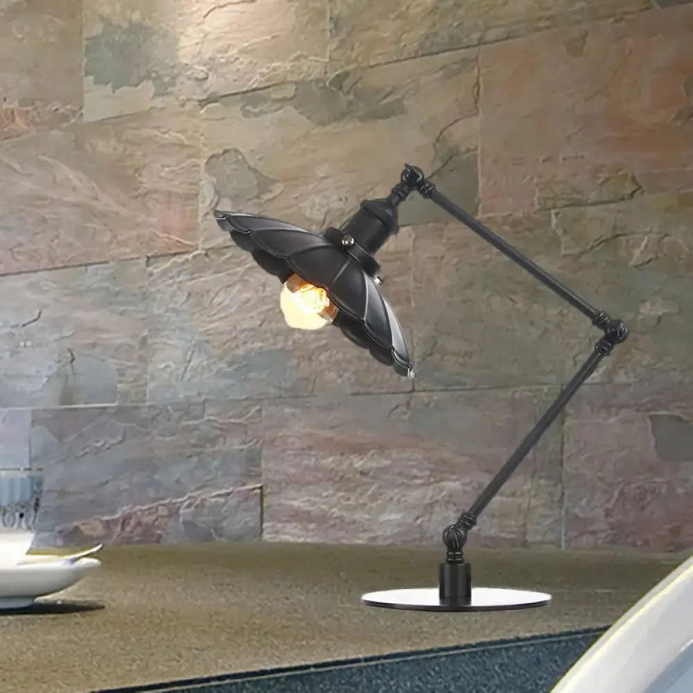 Stylish Vintage Adjustable Table Lamp with Metal Shade for Study Room - Black/Brass