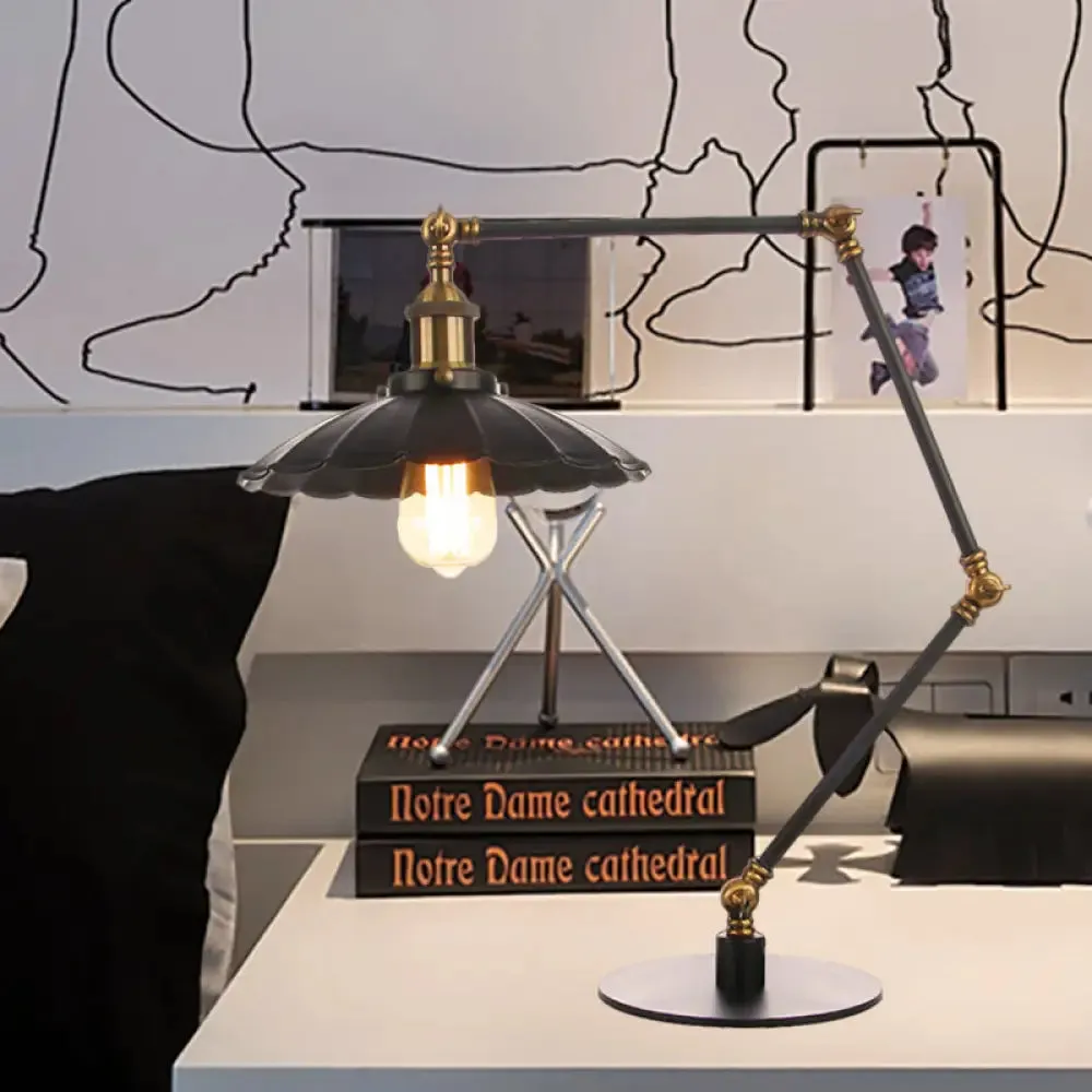 Stylish Vintage Adjustable Table Lamp with Metal Shade for Study Room - Black/Brass