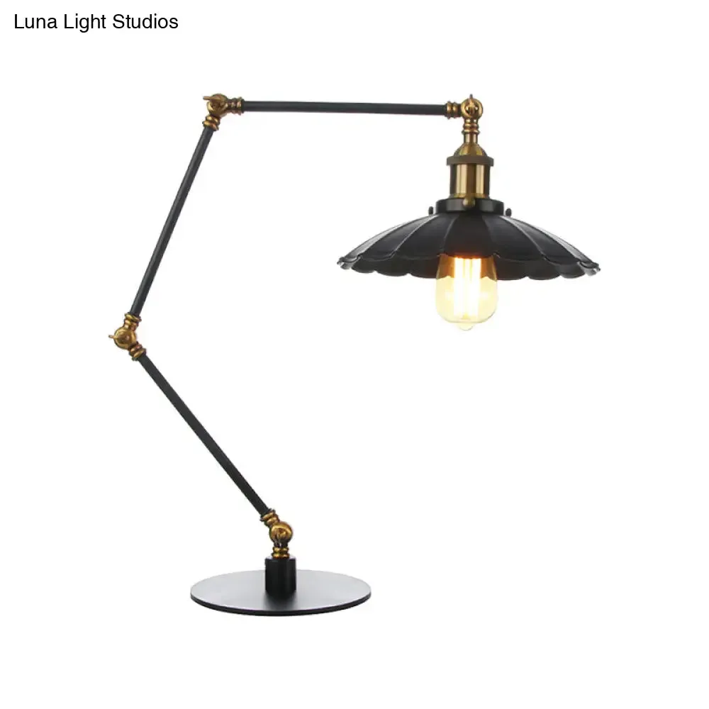 Stylish Vintage Adjustable Table Lamp with Metal Shade for Study Room - Black/Brass