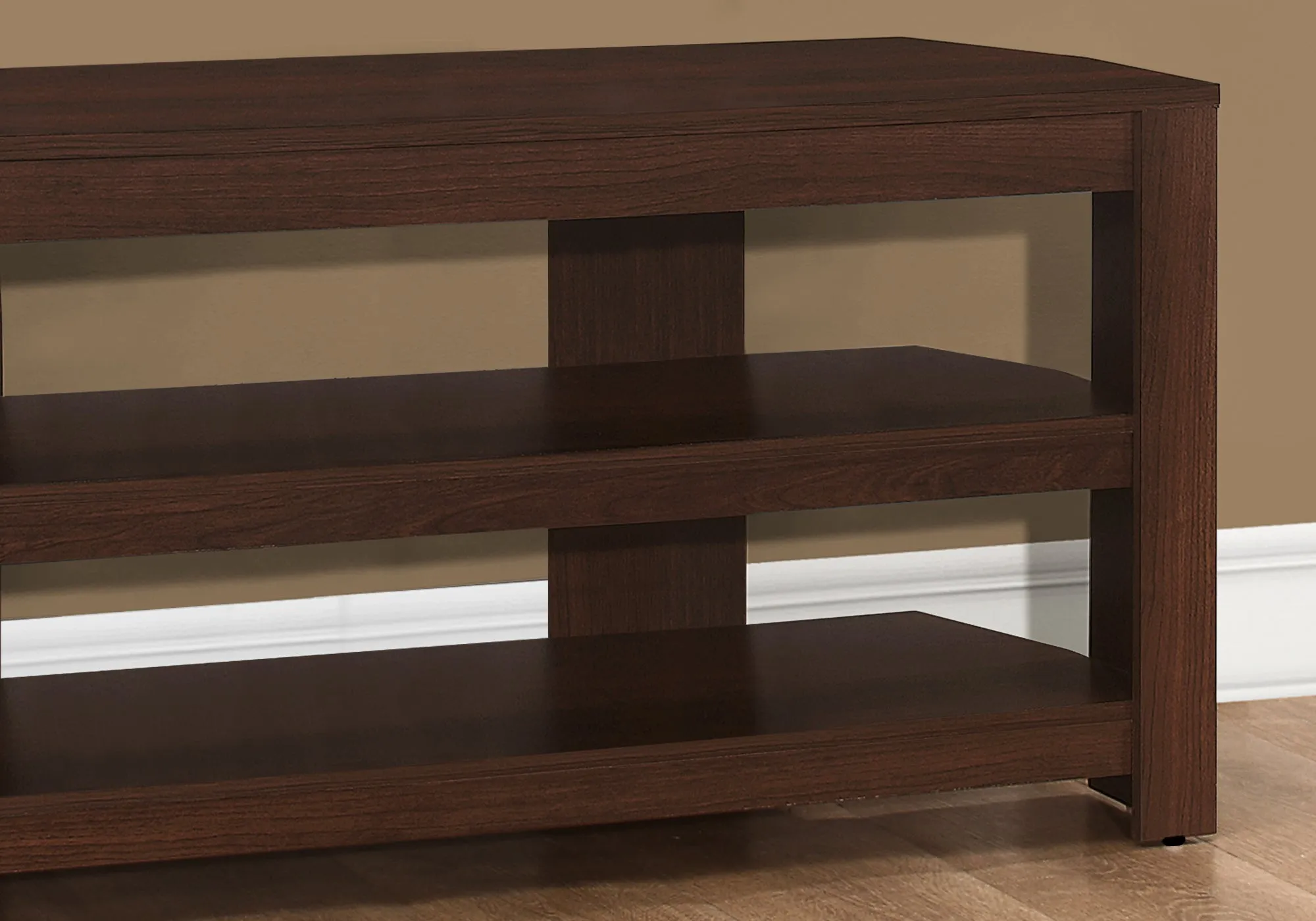 Tv Stand - 42"L / Cherry Corner